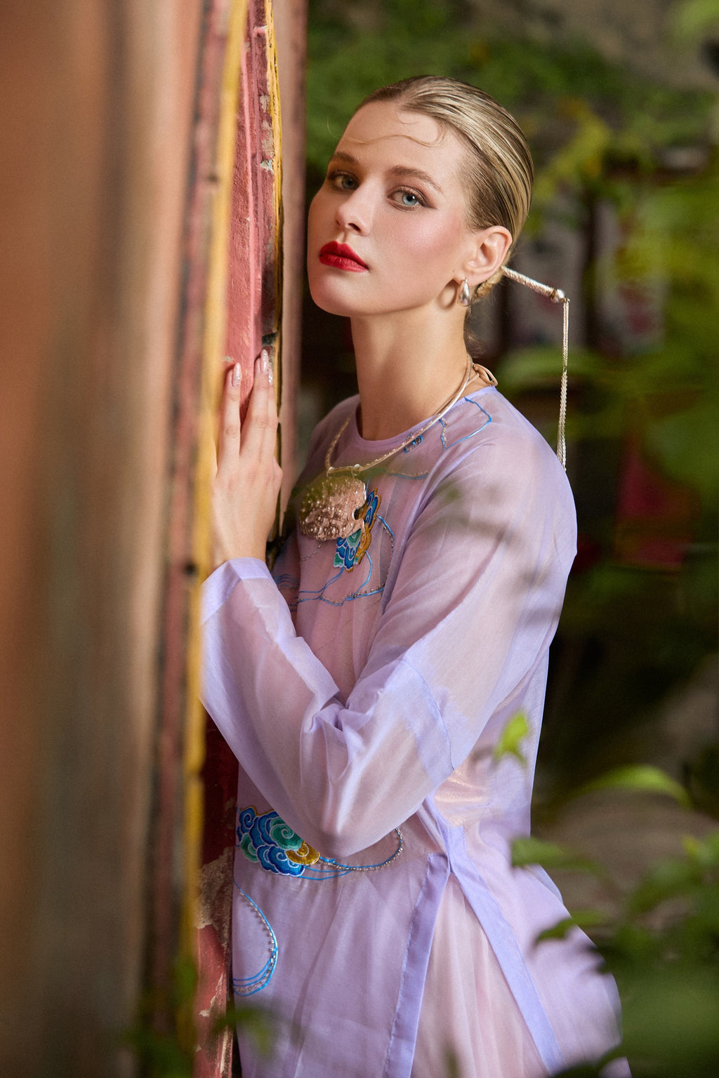 Van Quyen – The Cloud Talisman Choker with Pendant - side profile by HI de Maison