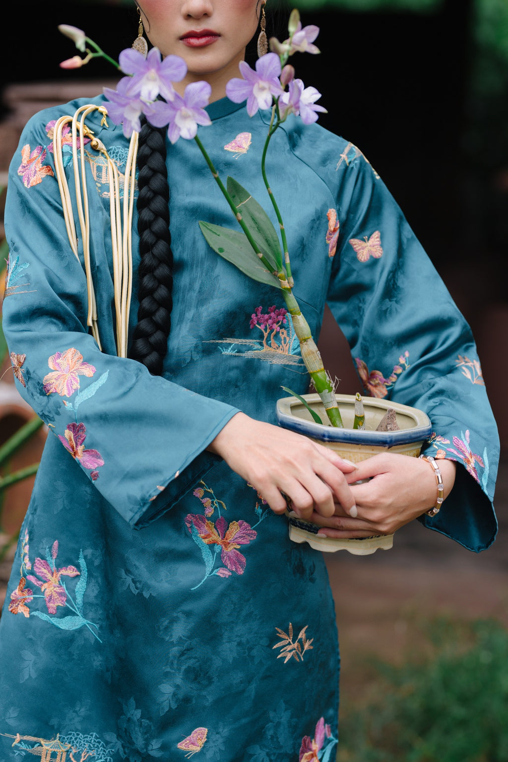 Lan Đình Ao-dai Set – Embroidered in Tranquil Teal [Traditional Cut] - front view by Moc