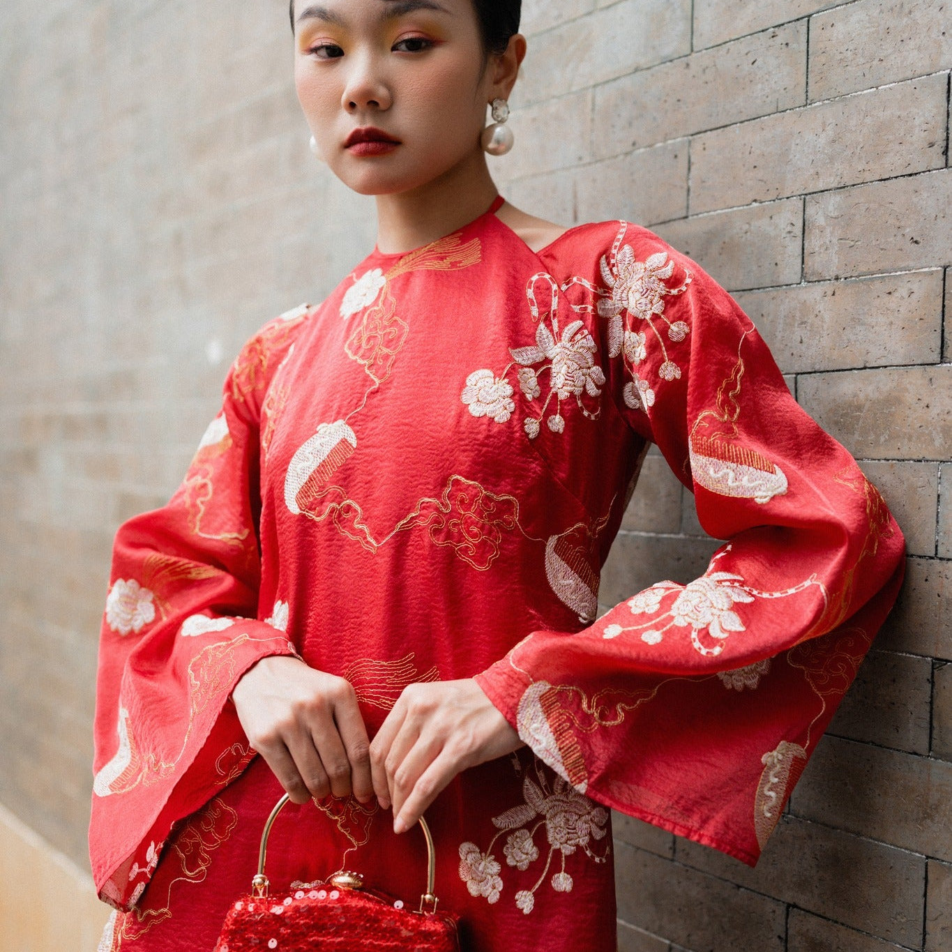 "Khuê Cát" Ao-dai Set  - Embroidered Halter-Neck Áo Dài Set [Modern cut] - front view | Vietnamese Luxury Fashion