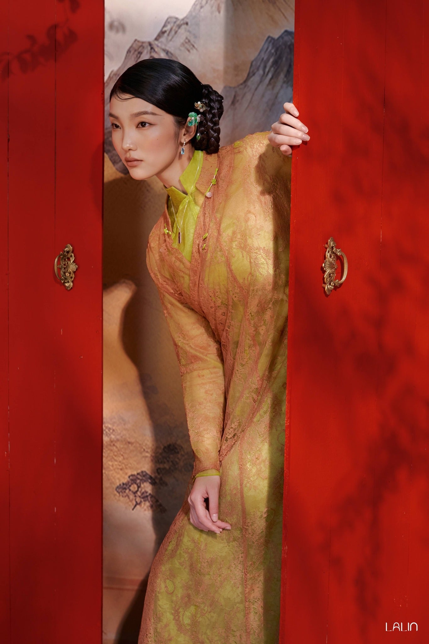 Vietnamese Ao Dai - Khue Anh Ao Dai Set – Doubled Layers in Lace and Wormsilk - side profile in yellow by Lalin