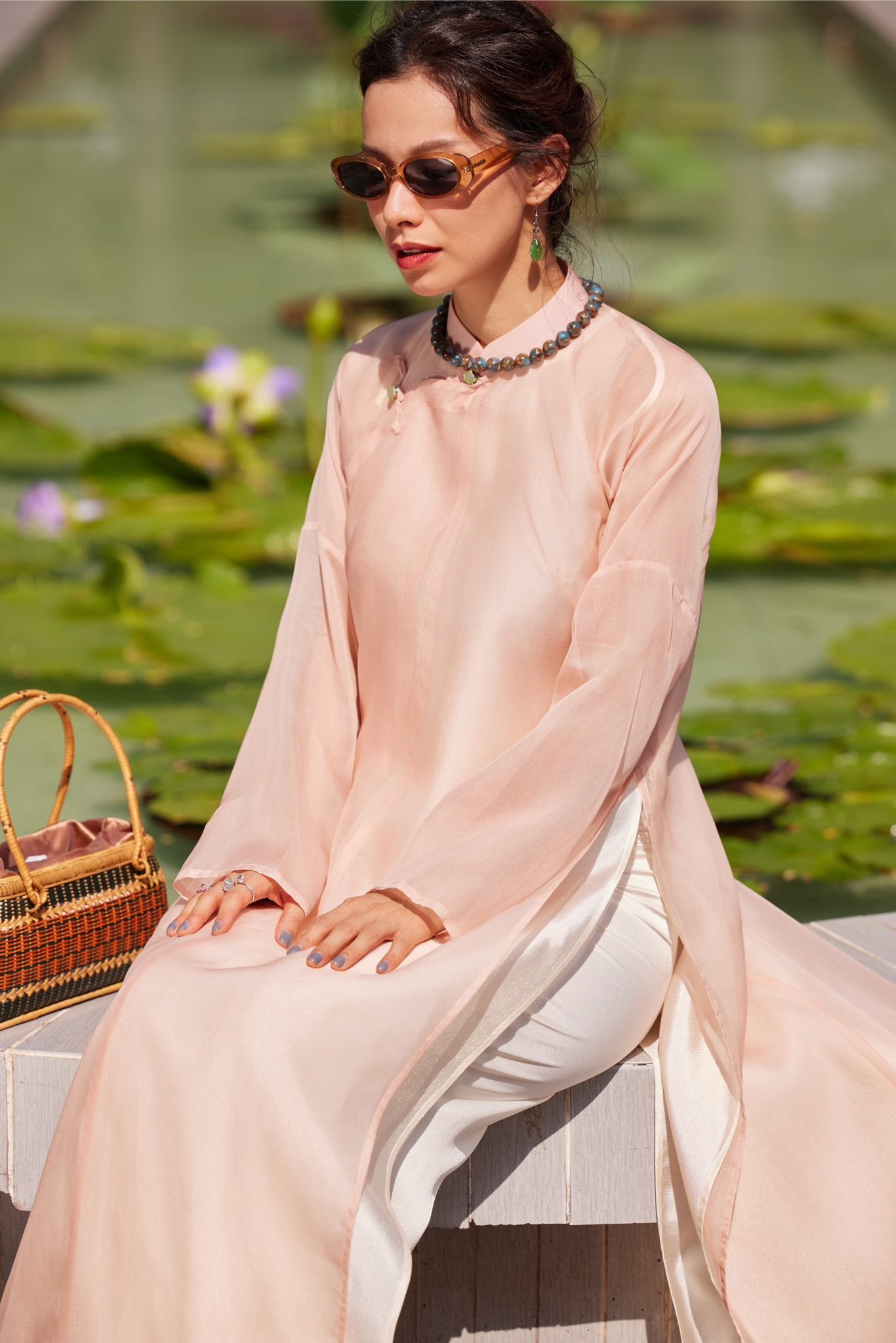 "Tràng An" Ao-dai set - Luxury Organza in Blush - detail view | Vietnamese Luxury Fashion