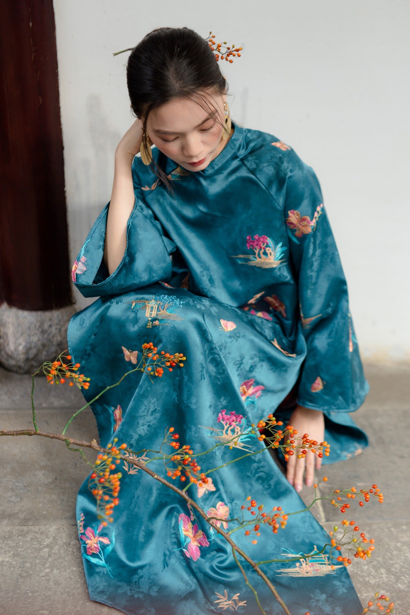 Lan Đình Ao-dai Set – Embroidered in Tranquil Teal [Traditional Cut] - styled presentation by Moc