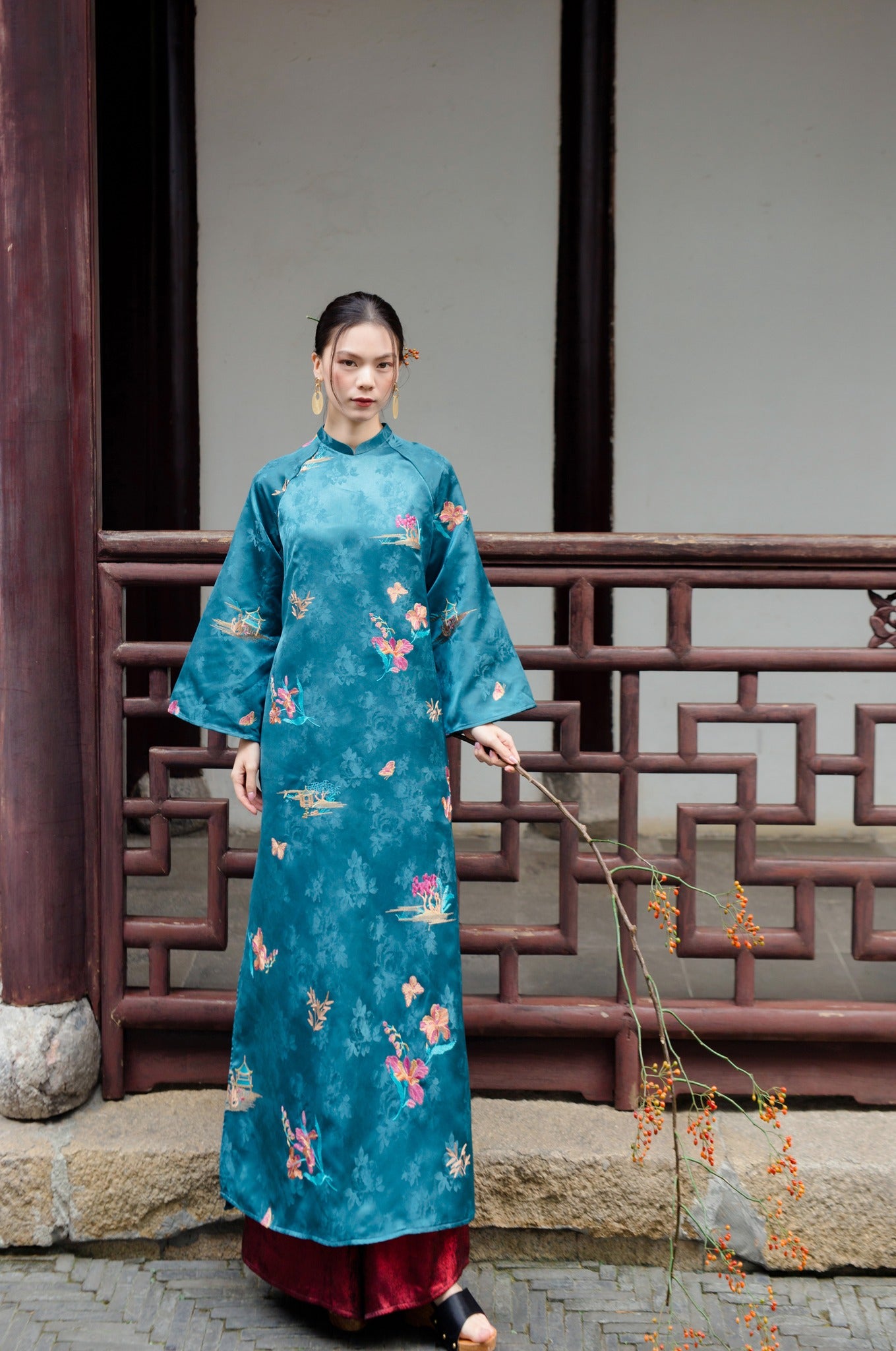 Vietnamese Ao Dai - Lan Đình Ao-dai Set – Embroidered in Tranquil Teal [Traditional Cut] - front view in silk in teal by Moc