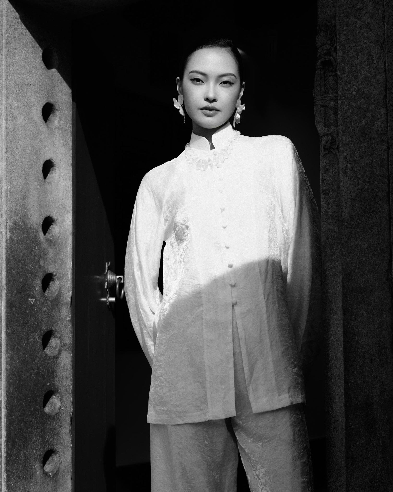 Vietnamese Ao Dai - To Lua - Silk Ao Dai Set - front view in ivory by Tam