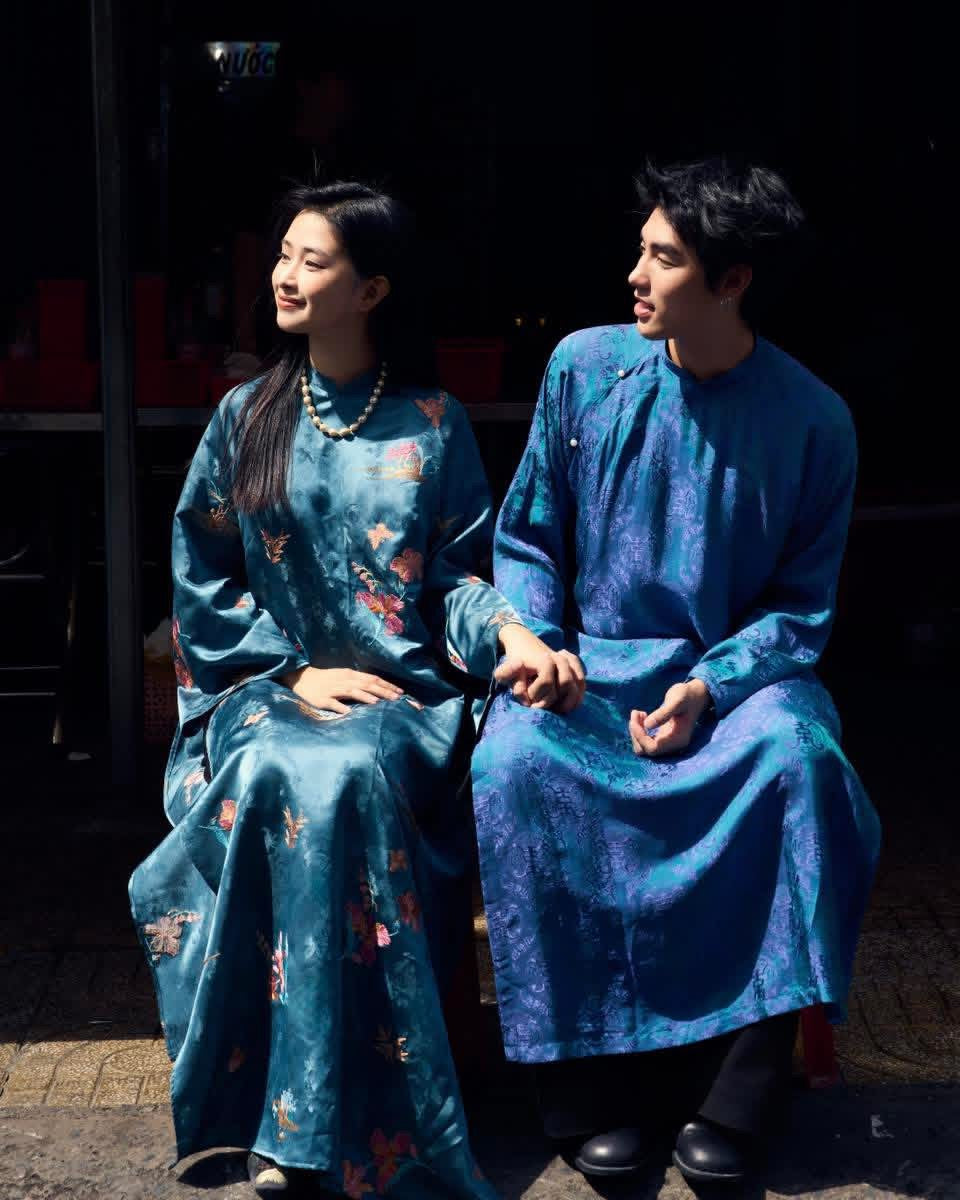 "Loc Tho" Ao Dai for Men - Wormsilk in Light TeL