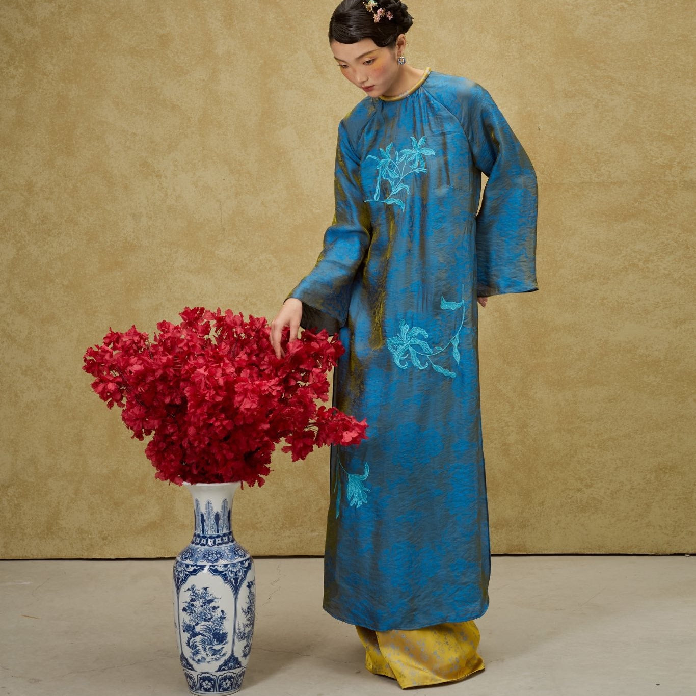"Luu Ly" Ao Dai Set - Hangzhou Tencel Silk with Embroidery in Cobalt - close-up detail | Vietnamese Luxury Fashion