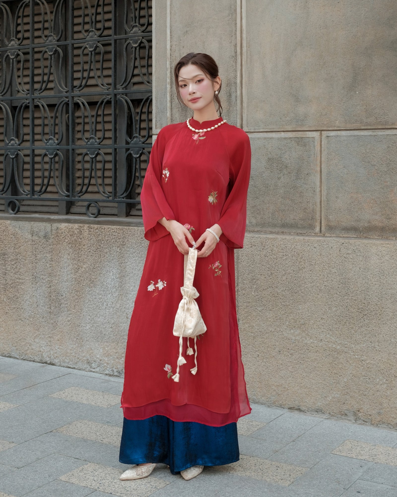Vietnamese Ao Dai - Xuan Diep Ao-dai Set – Embroidered Silk Áo Dài - front view in burgundy by Moc