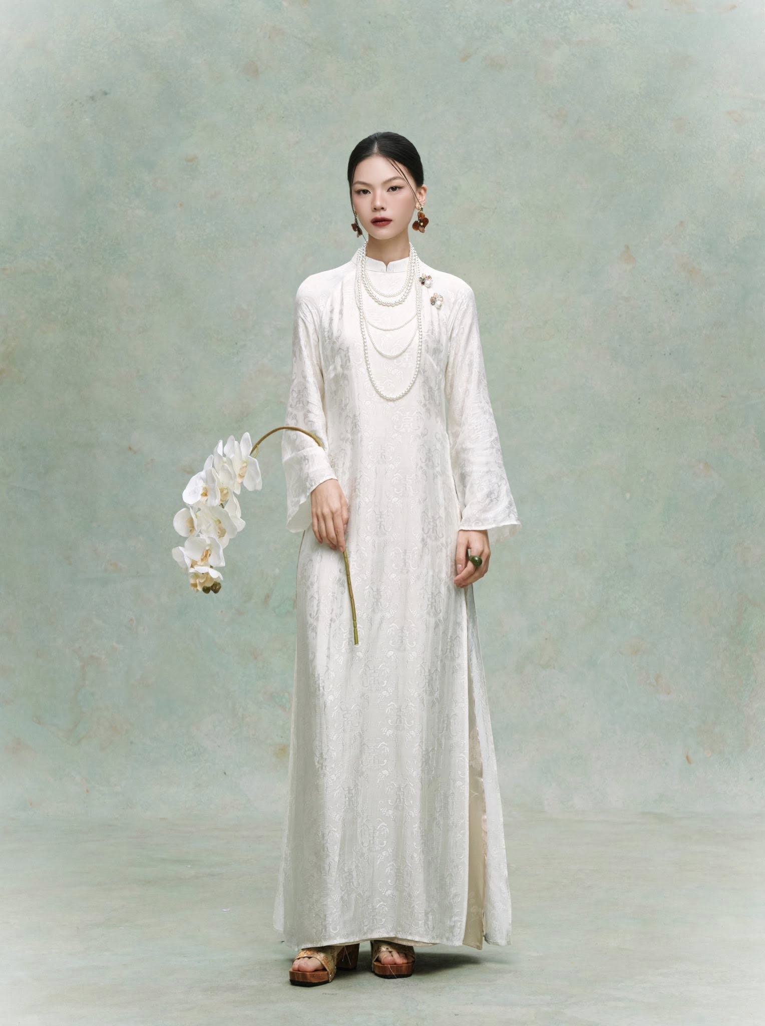 Vietnamese Ao Dai - Lam Nha Áo Dài Set - Wormsilk & brocade layers in Off-white - front view in white by HOIVU