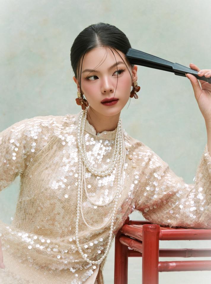 Vietnamese Ao Dai - Moc Nhien Áo Dài Set - Sequin Ao dai - front view in sequins in beige by HOIVU