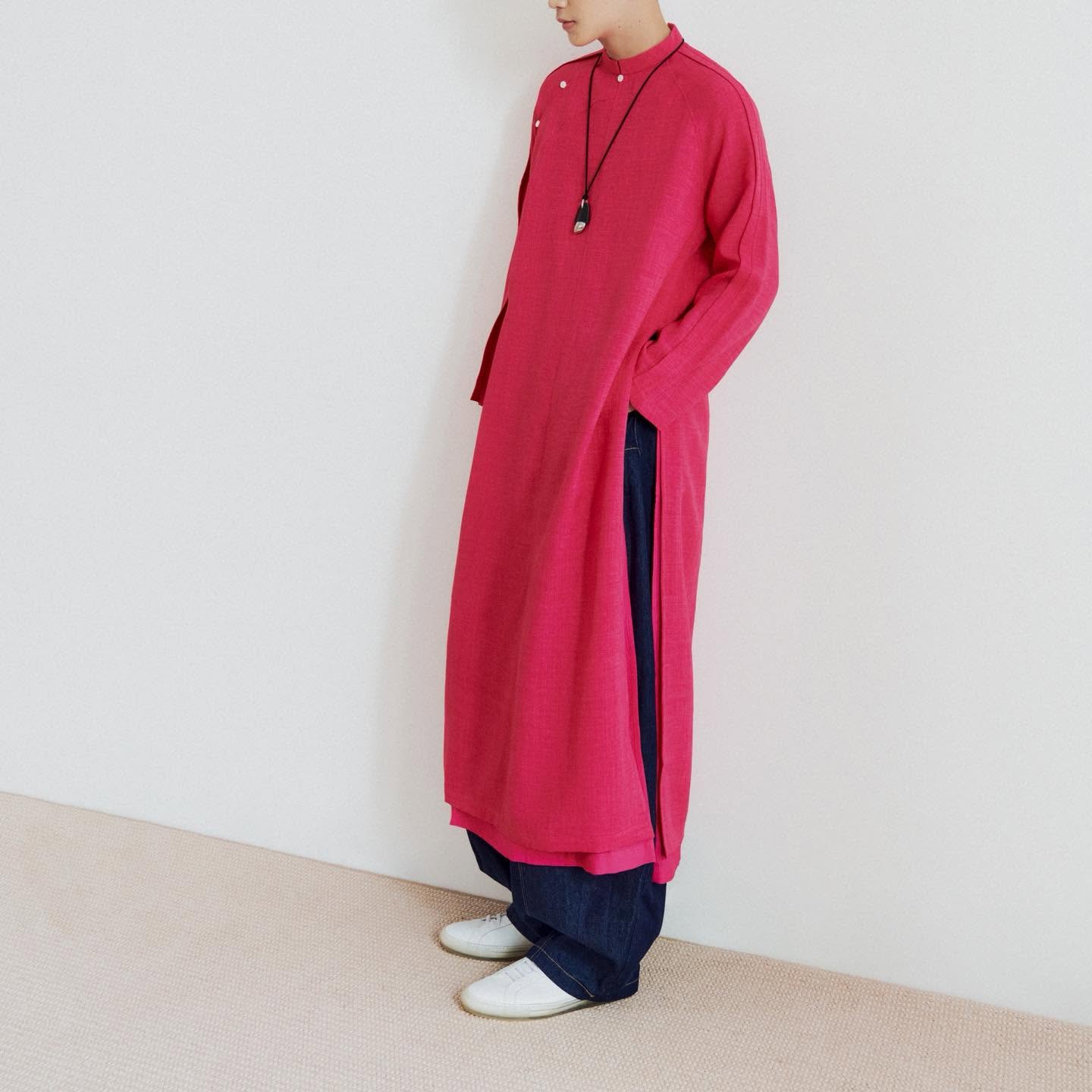 "Phao" Men’s Áo Dài Top - Raw-linen in Lotus Fuchsia