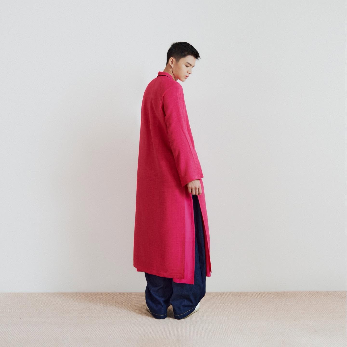"Phao" Men’s Áo Dài Top - Raw-linen in Lotus Fuchsia