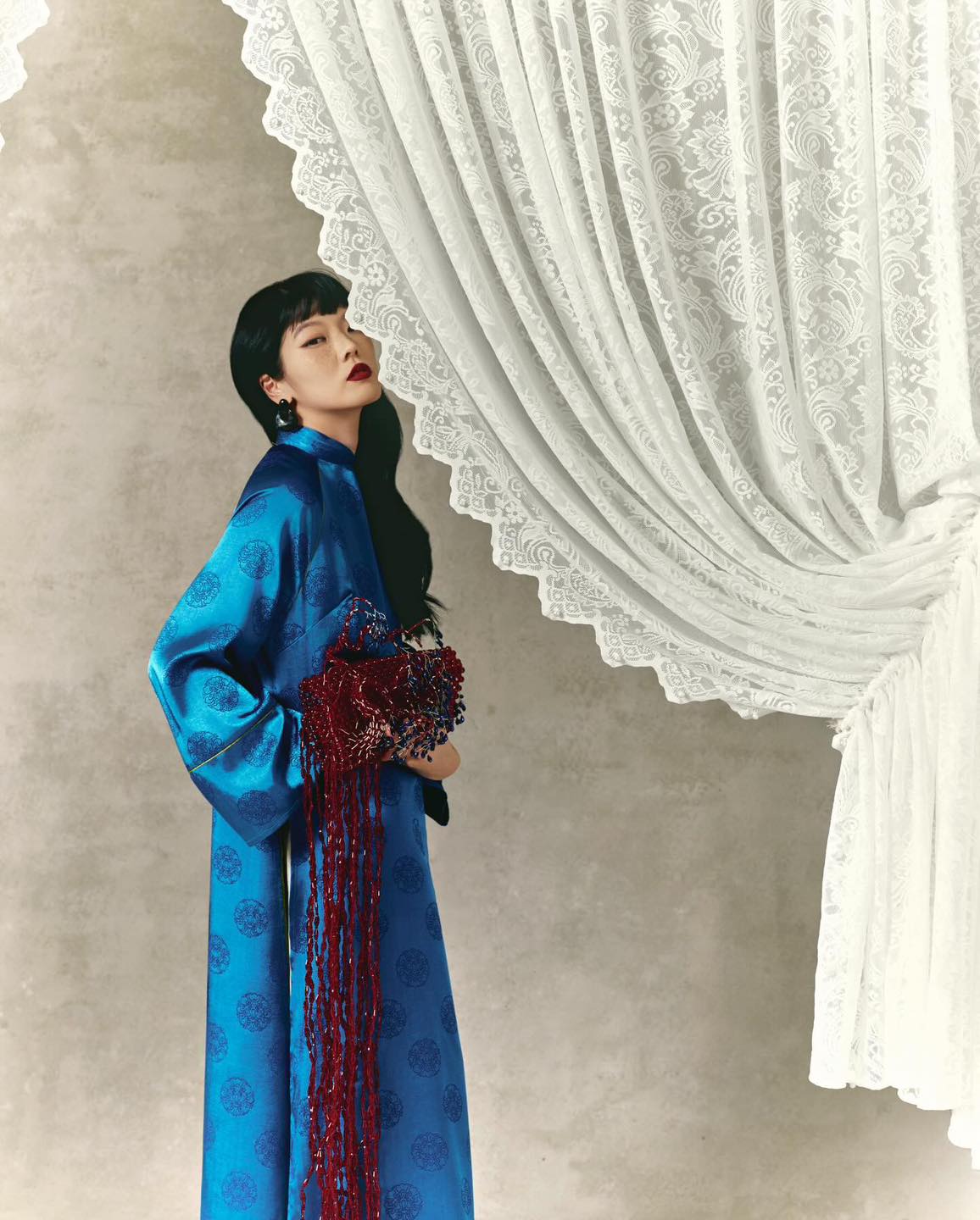 Giao Y Ao-dai Set – Double-Panelled Silk with Pleated Collar in Celestial Azure - side profile by H2B a la Mode
