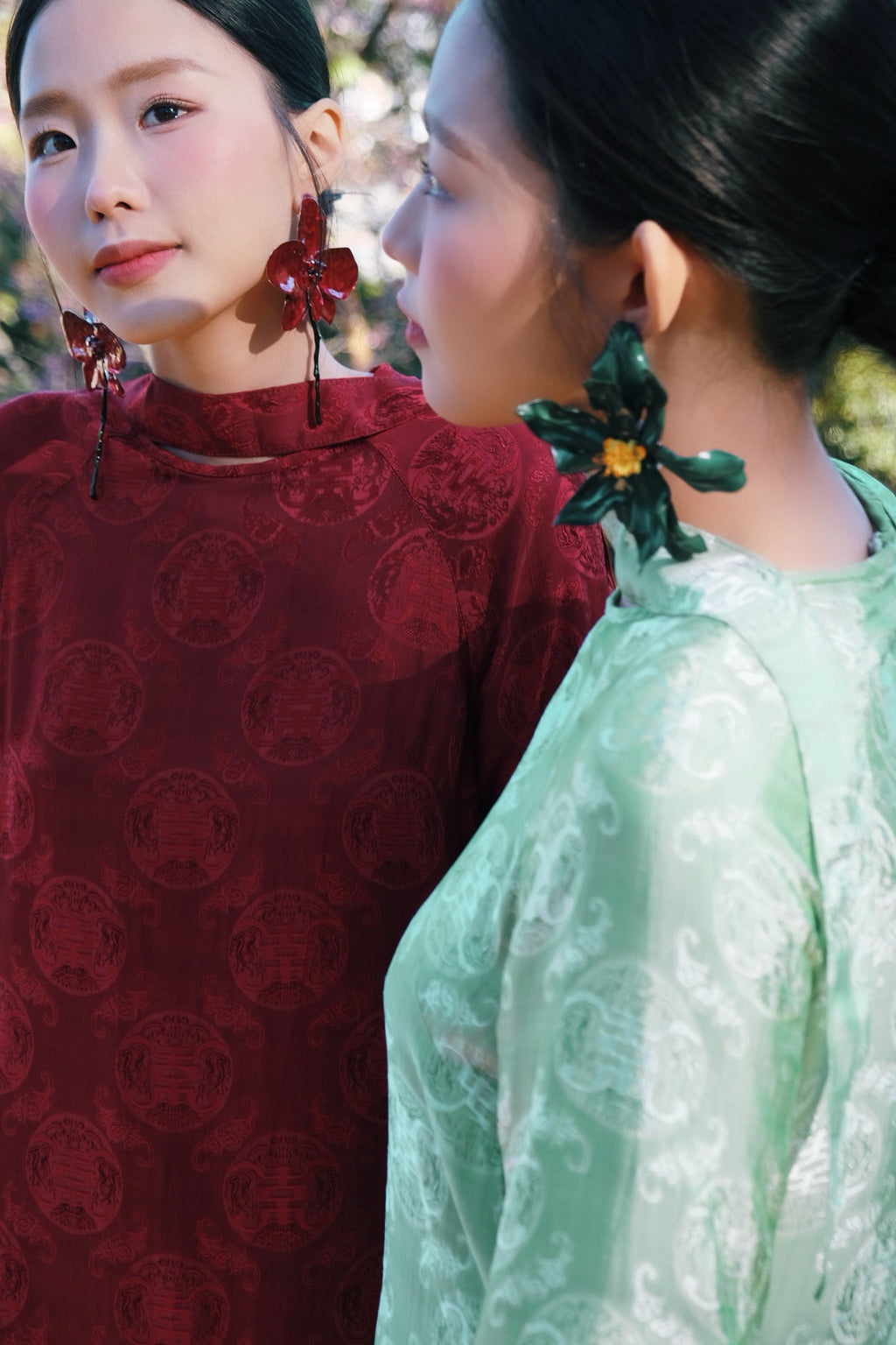 Vietnamese Ao Dai - Cầm Ao-dai Set – Wormsilk with scarf in Light Green - side profile in brocade in red by Co Lau