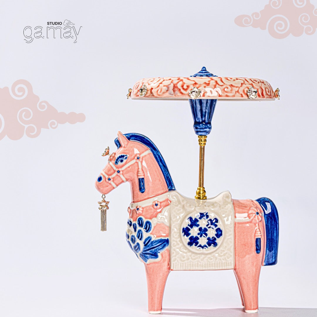 Vietnamese Lacquer - Mã Mây – Premium Handcrafted Ceramic Sculpture - front view in pink by Sa Maison