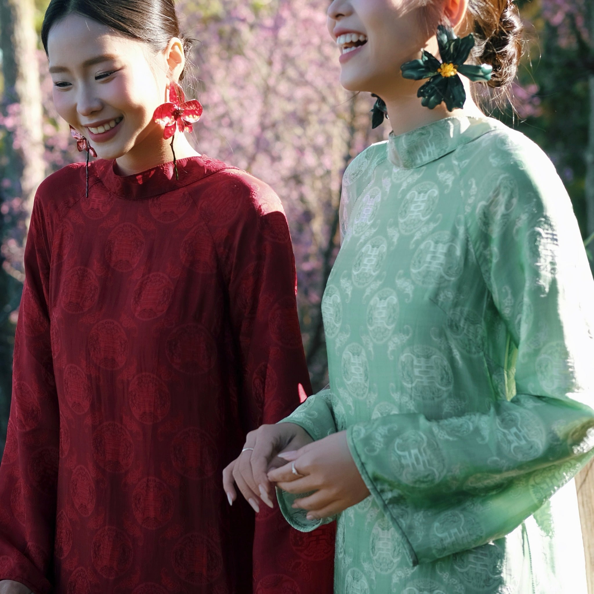 Vietnamese Ao Dai - Cầm Ao-dai Set – Wormsilk with scarf in Light Green - styled presentation in red by Co Lau