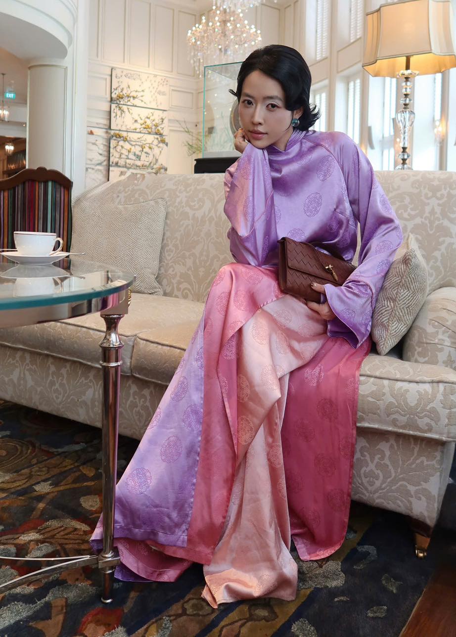 "Giao Y" Ao-dai Set – Double-Panelled Silk with Pleated Collar in Lavender