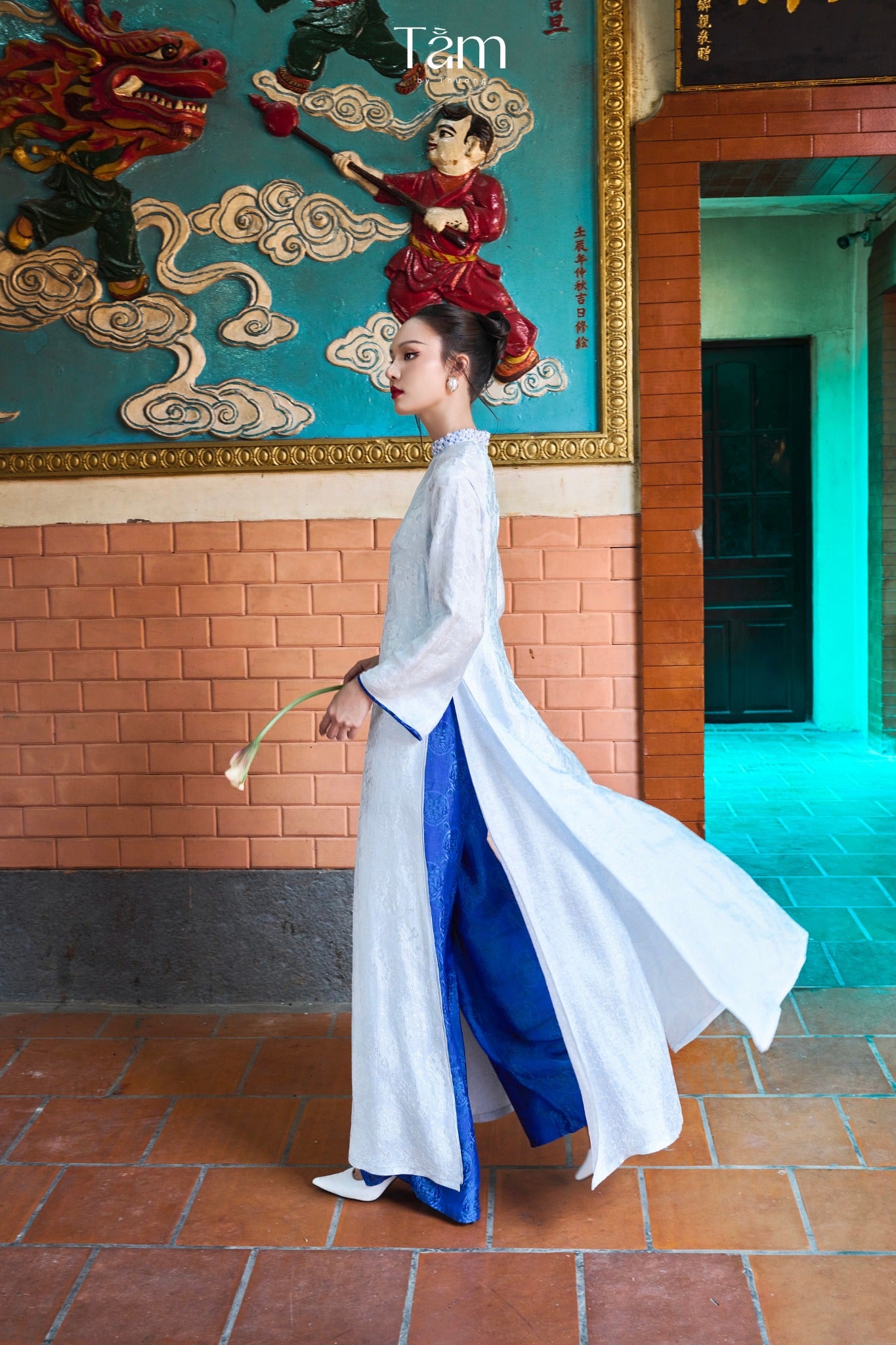 "Y Khue" Single-layered Ao-dai Set - Wormsilk Ao Dai Set with beaded Collar in Sky Blue