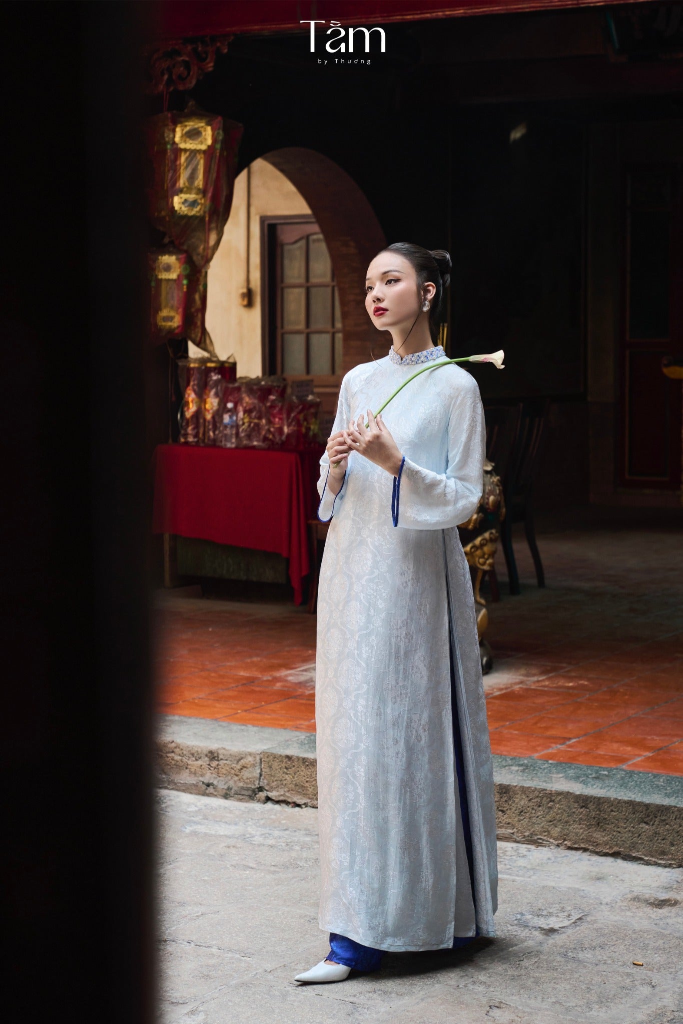 "Y Khue" Single-layered Ao-dai Set - Wormsilk Ao Dai Set with beaded Collar in Sky Blue