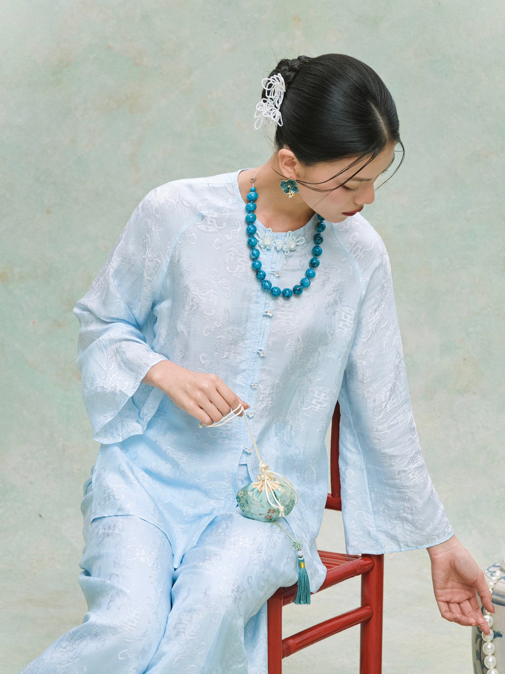 "Dong Dao" Bà-ba Set – Embellished Wormsilk in Sky Blue