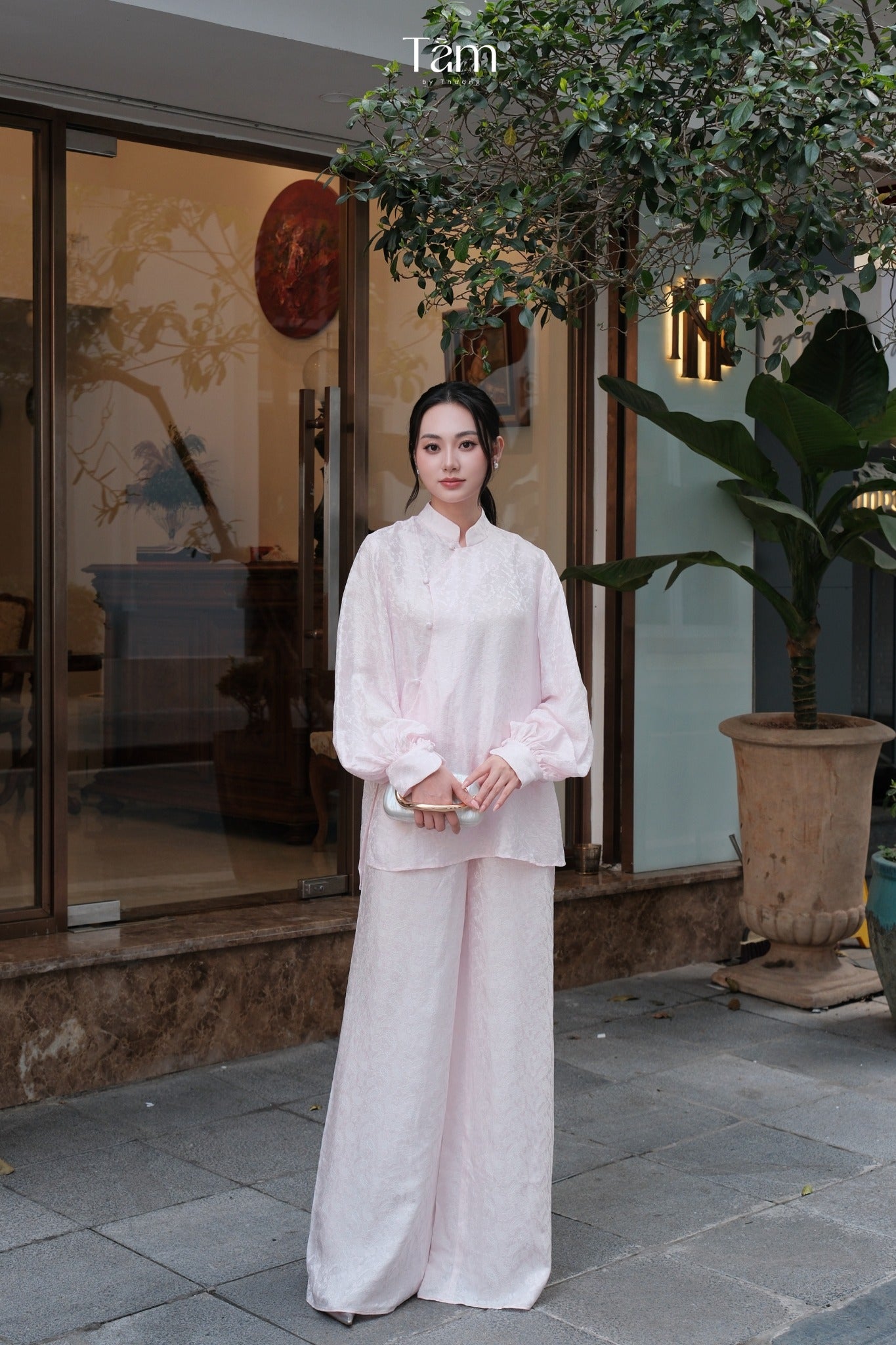 Vietnamese Ao Dai - “Ky” Set – Wormsilk Áo Ngắn (Short version of Ao-dai) in Wine Pink - front view in pink by Tam