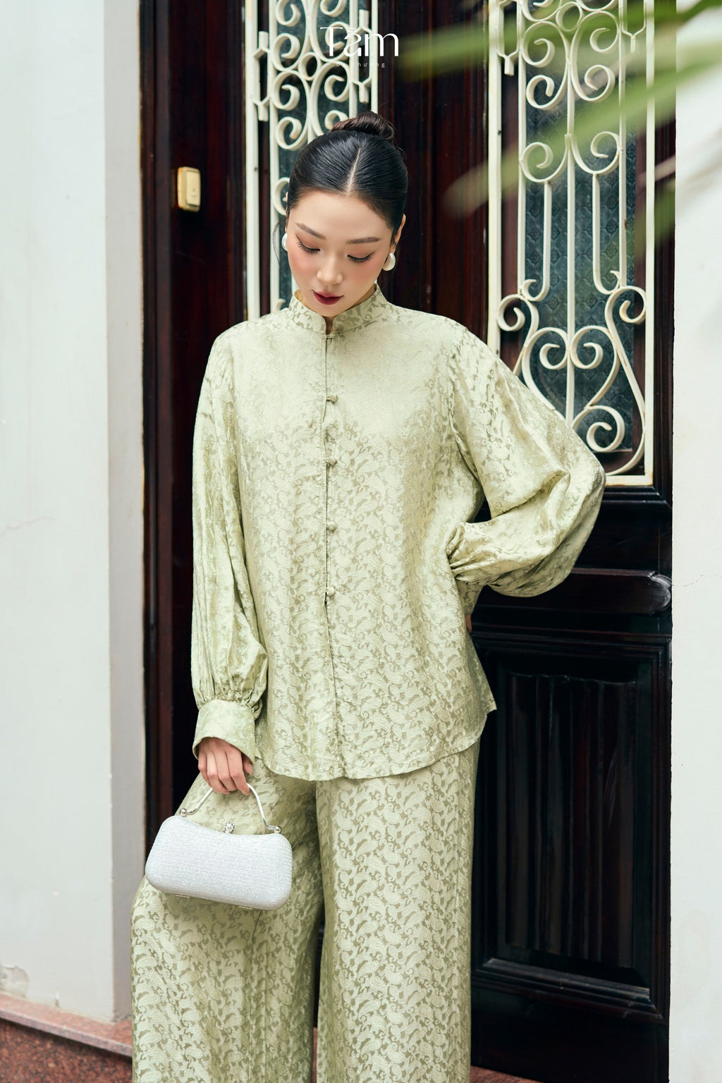 “Lệ Tú” Ba-ba Set – Mandarin Collar Wormsilk Ba Ba Set in Celadon Mist