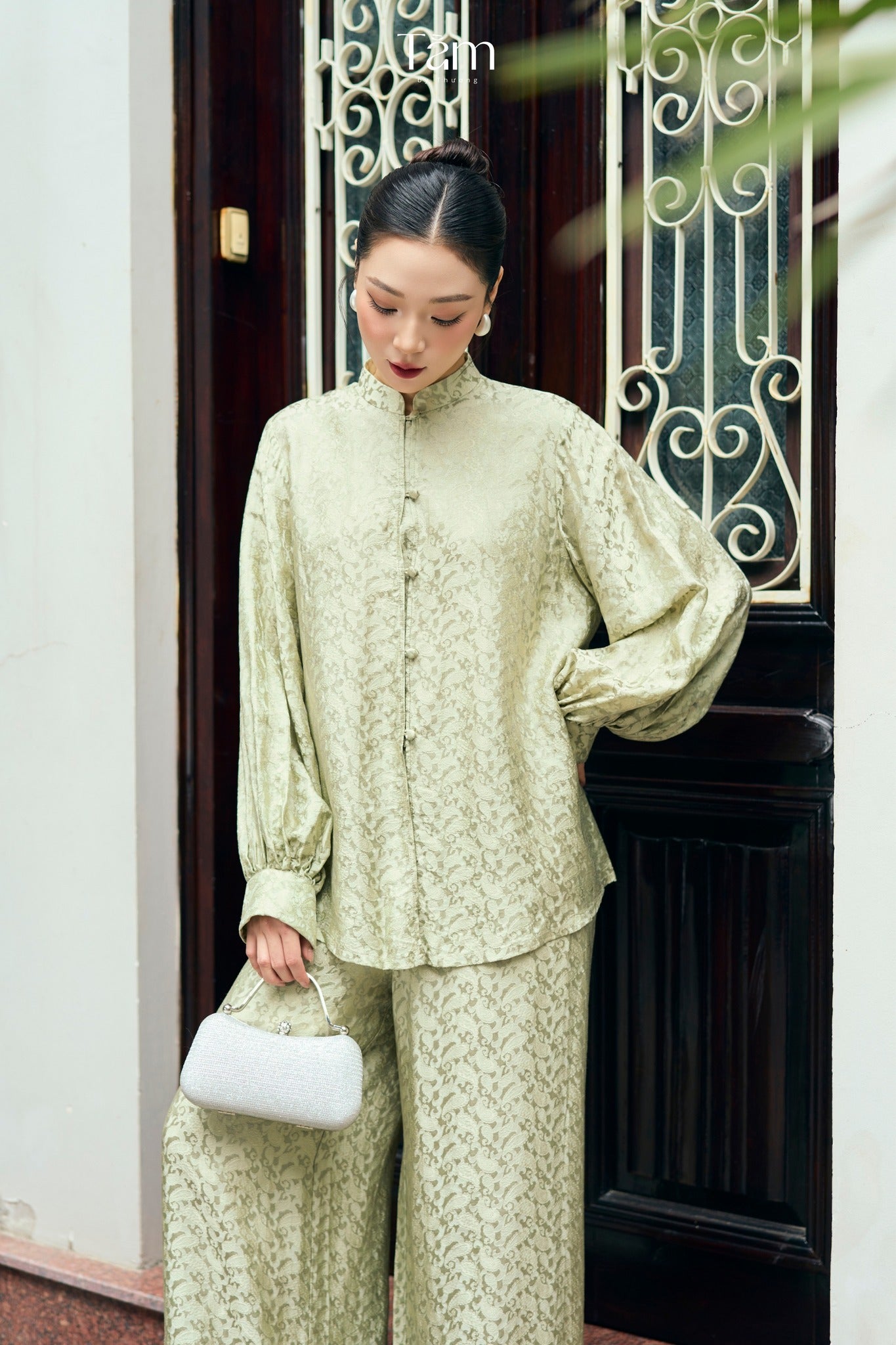 “Lệ Tú” Ba-ba Set – Mandarin Collar Wormsilk Ba Ba Set in Celadon Mist