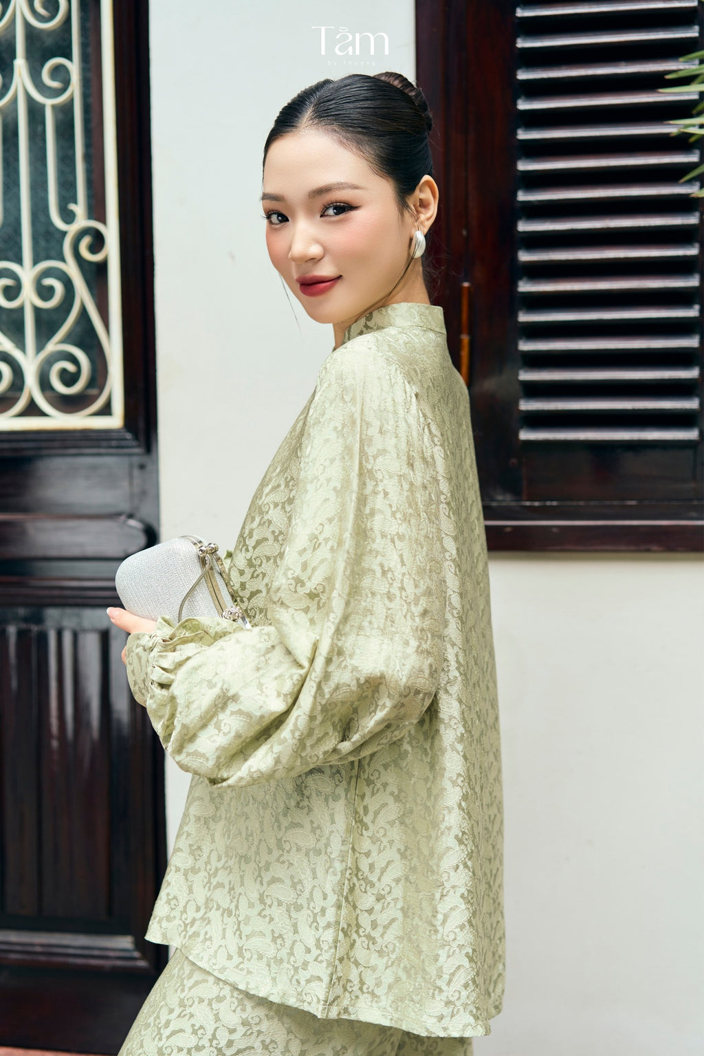 “Lệ Tú” Ba-ba Set – Mandarin Collar Wormsilk Ba Ba Set in Celadon Mist