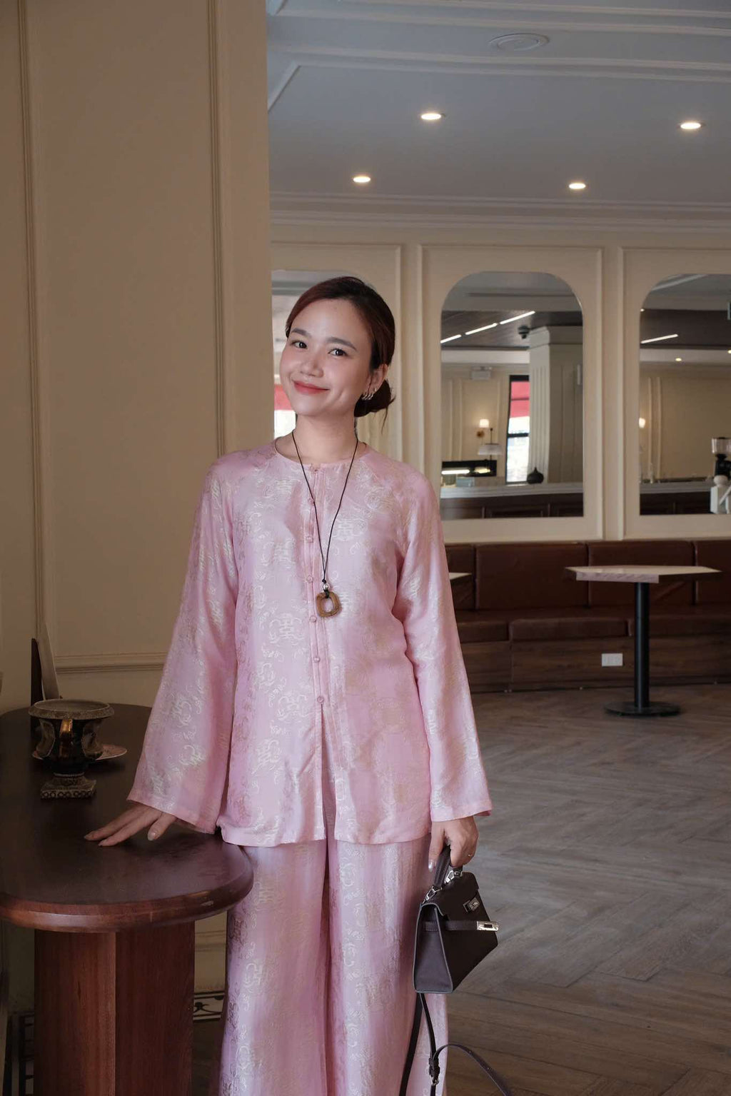 Vietnamese Ao Dai - AN Ao-Ba-Ba set - Wormsilk in Peony Mist - front view in pink by Huyen Thai Collection