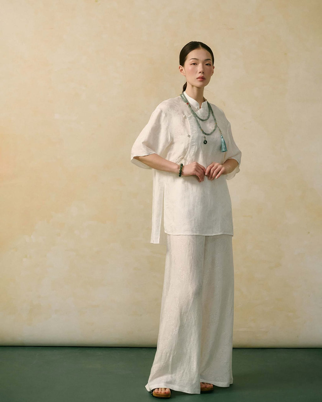 "Ninh Van" Set - Mandarin-neck Wormsilk in Ceremonial Invory