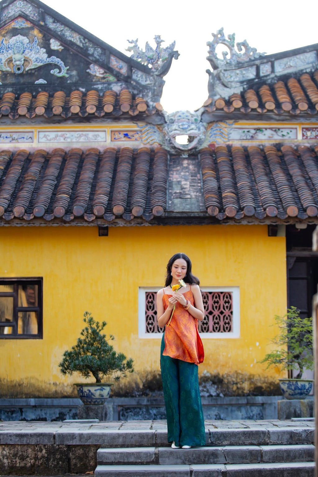 “Ngọc Ngà” Cami Set – Wormsilk in Sunset Amber with Deep Green Pants