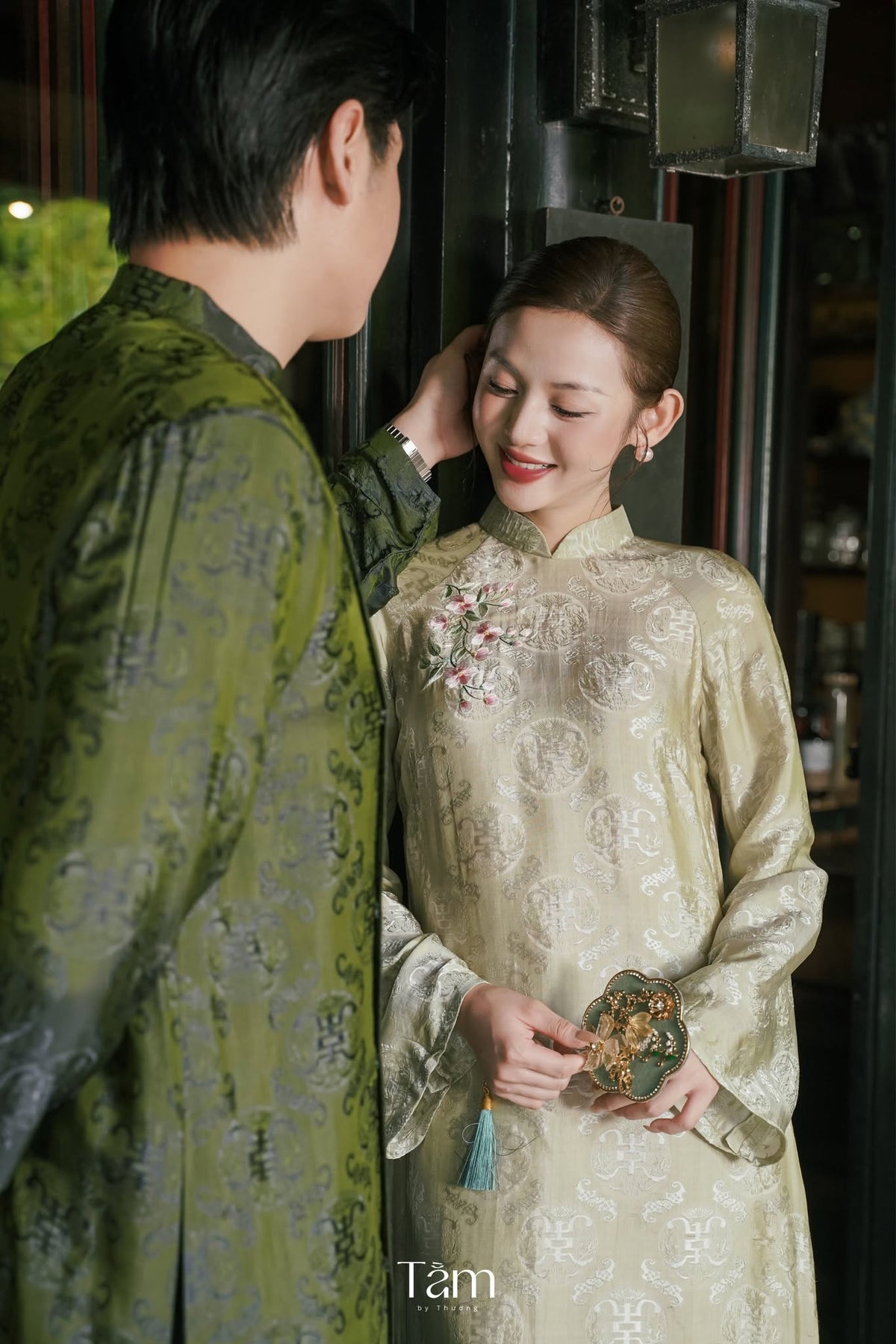 “Lam Uyen” Wedding Áo Dài Set – Layered Worm Silk in Moss Jade & Champagne