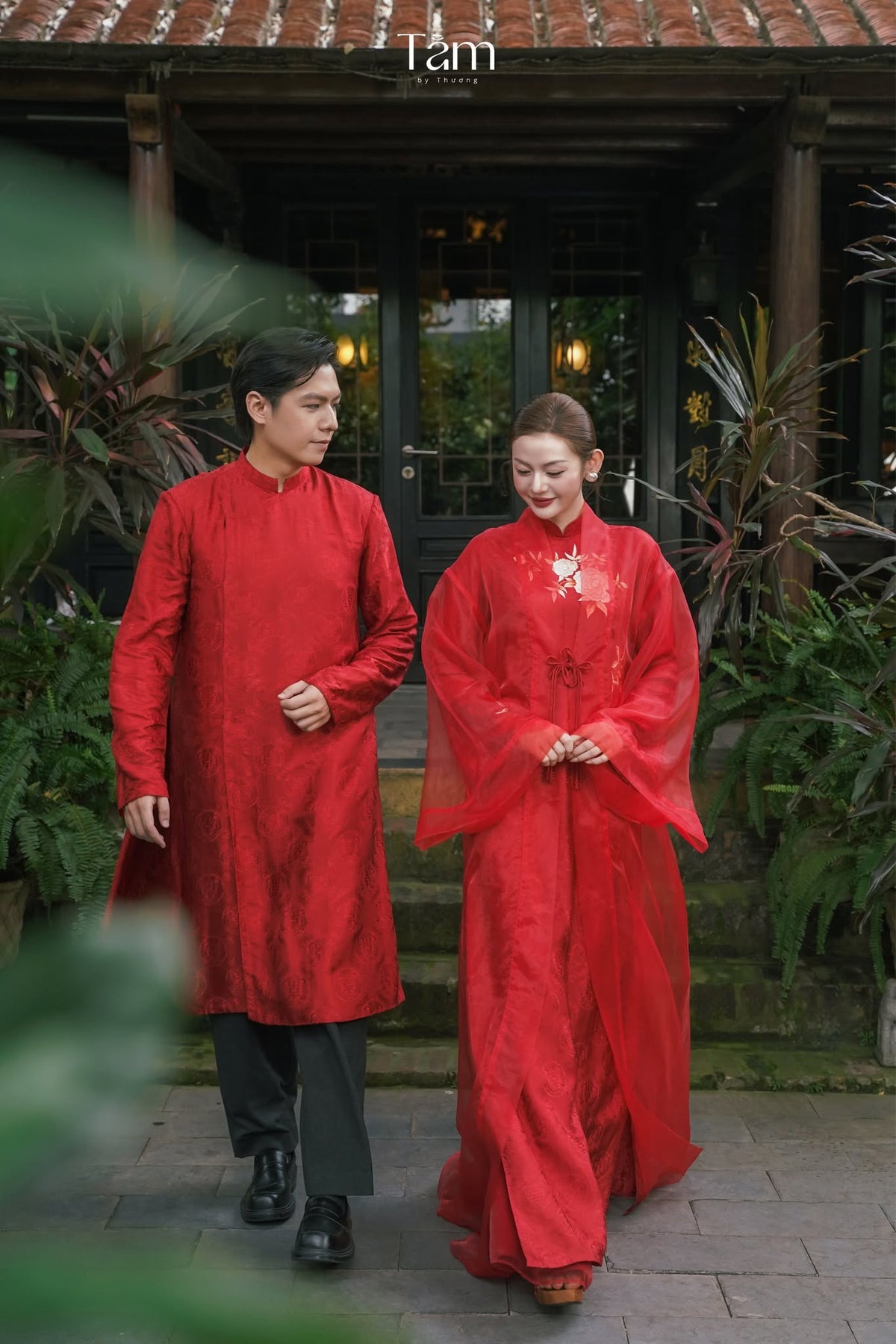 "An Nam Heritage" Double-Layer Men’s Áo Dài Top - Premium Wormsilk in Ceremonial Red