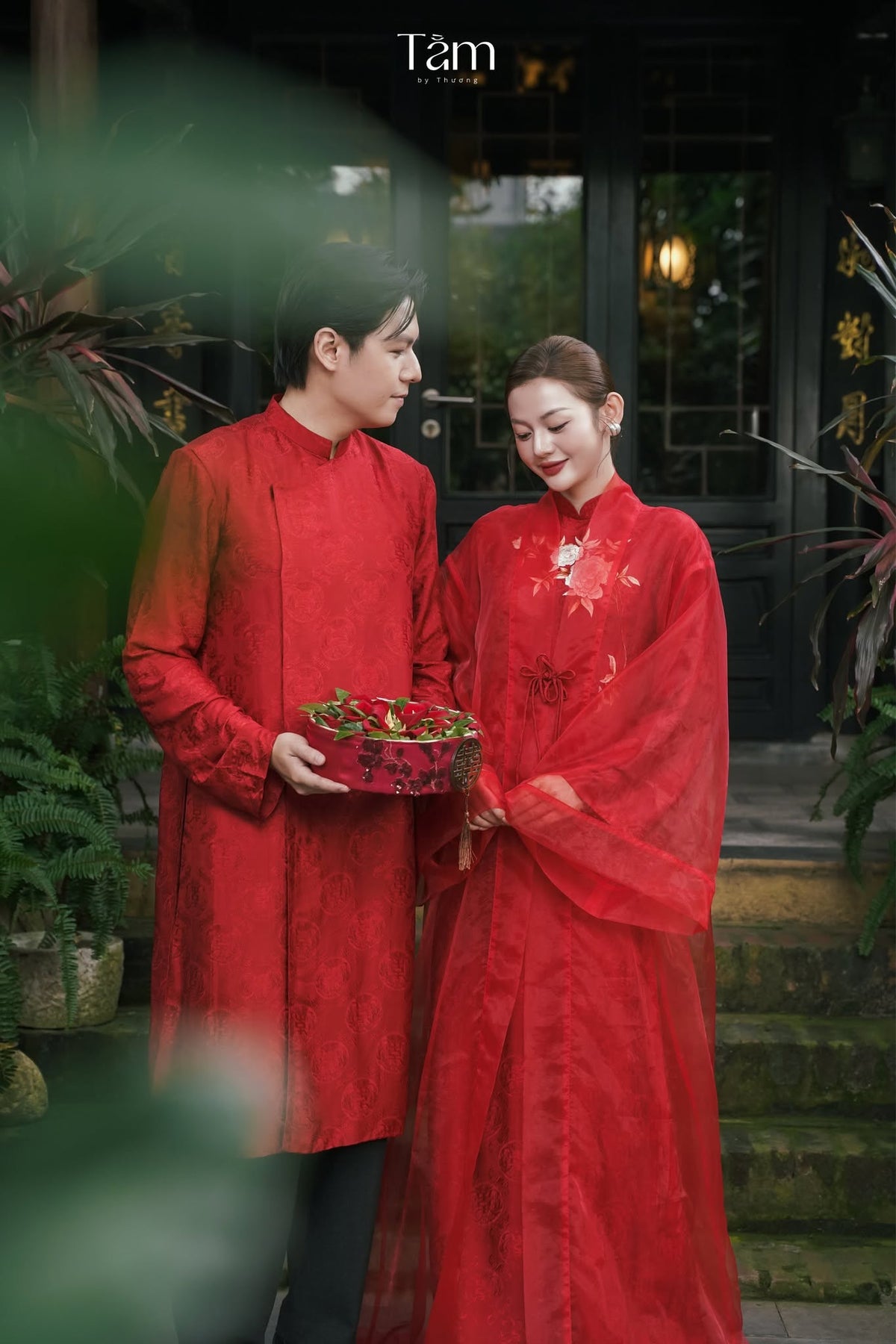 "An Nam Heritage" Double-Layer Men’s Áo Dài Top - Premium Wormsilk in Ceremonial Red