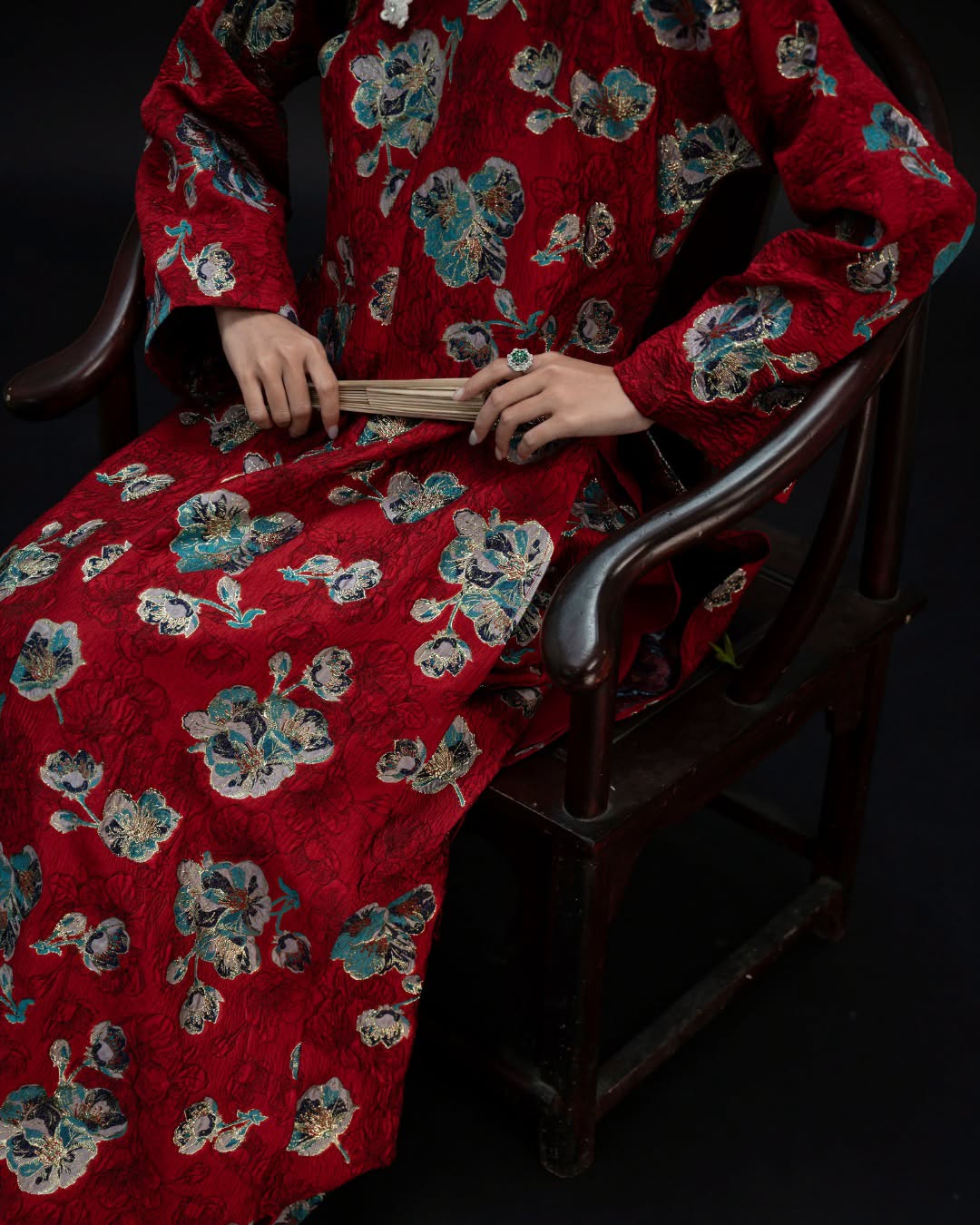 “Mẫu Đơn Lục Bảo” Ao-dai Set – 5-panel in Crimson Red & Emerald Green Brocade