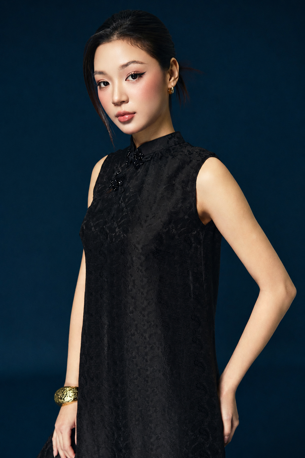 “Kim Tuyền” Set – Modernized Áo Ngắn (long version of Ao-dai) in Black Worm Silk