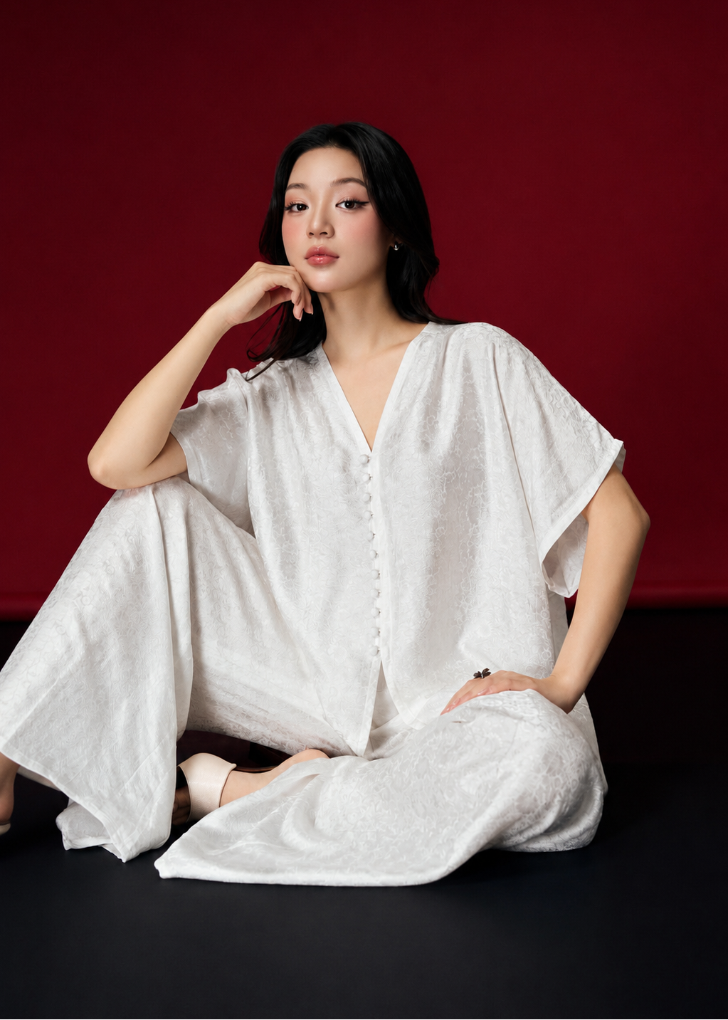 “Tang Bồng” Modernized Ba-ba Set (short-version of Aodai) - Worm Silk in White