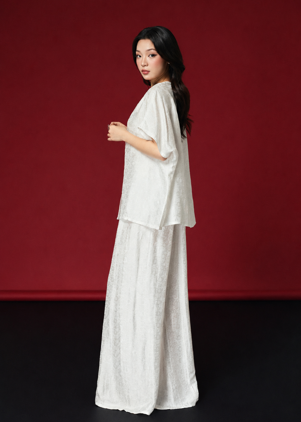 “Tang Bồng” Modernized Ba-ba Set (short-version of Aodai) - Worm Silk in White