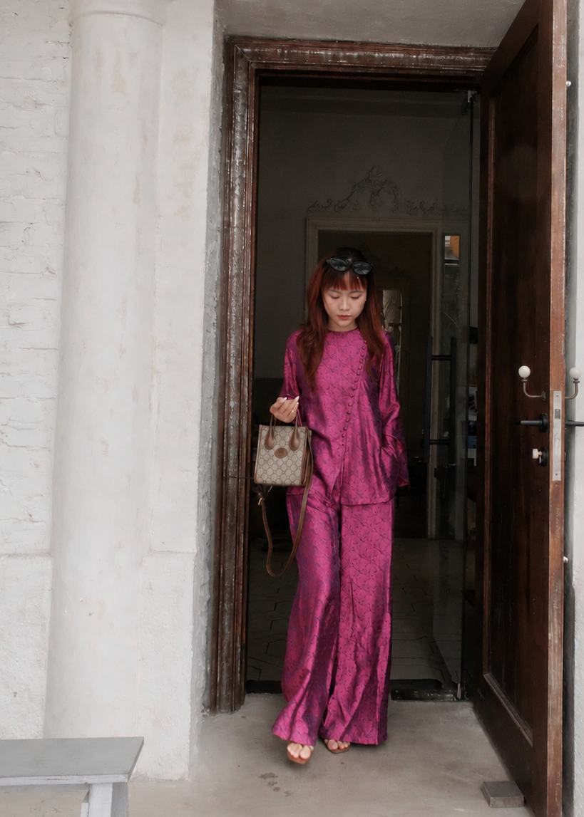 “Diagonal Grace” Ao-Ngan Set – Long-sleeve Wormsilk Ensemble in Fuchsia Orchid