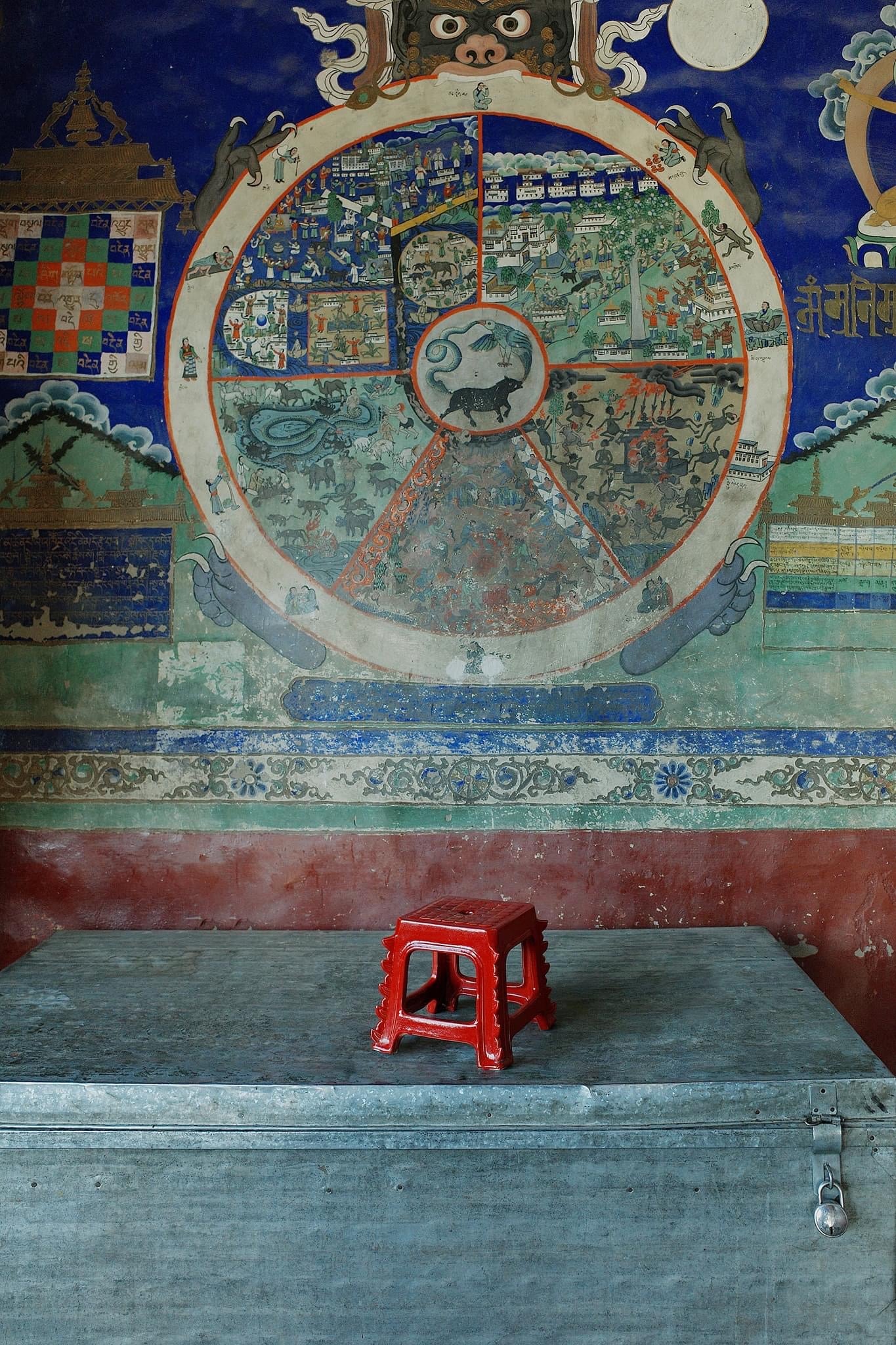 "Bat Trang Ceramics - Dragon Street Ceramic Stool in red, traditional Vietnamese design"