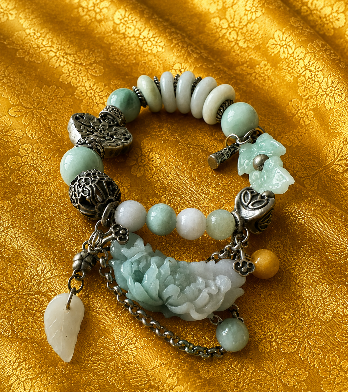 "Mẫu Đơn Cát Tường" – One-of-a-Kind Jade & Silver Feng-shui-Inspired Bracelet