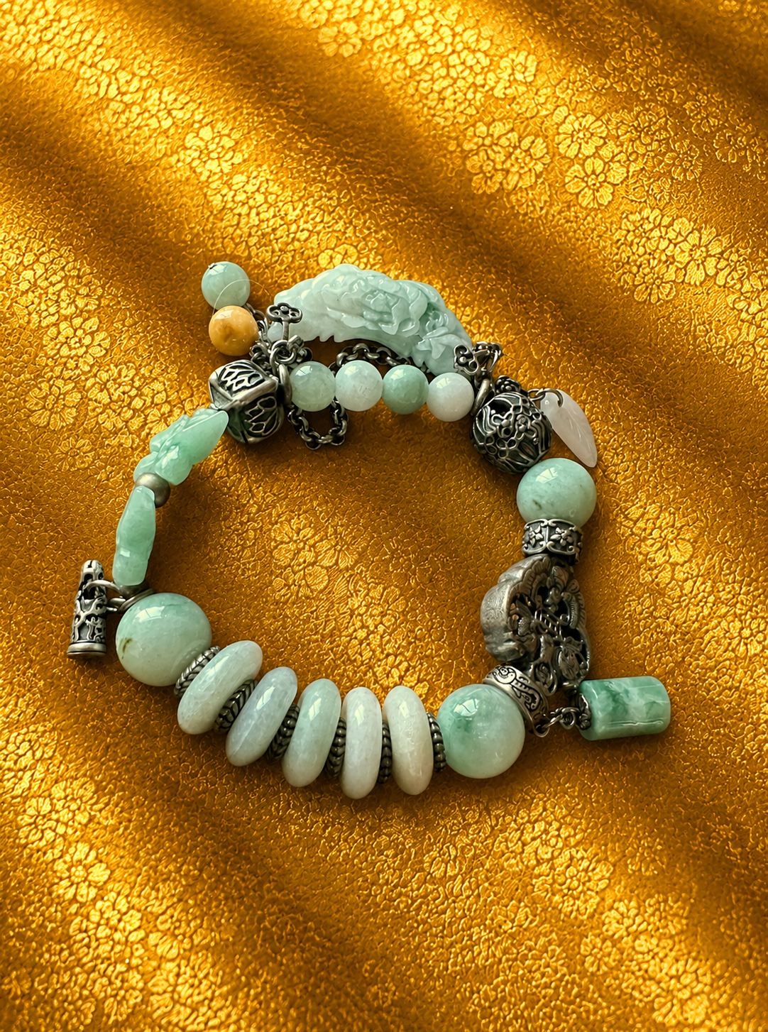 "Mẫu Đơn Cát Tường" – One-of-a-Kind Jade & Silver Feng-shui-Inspired Bracelet