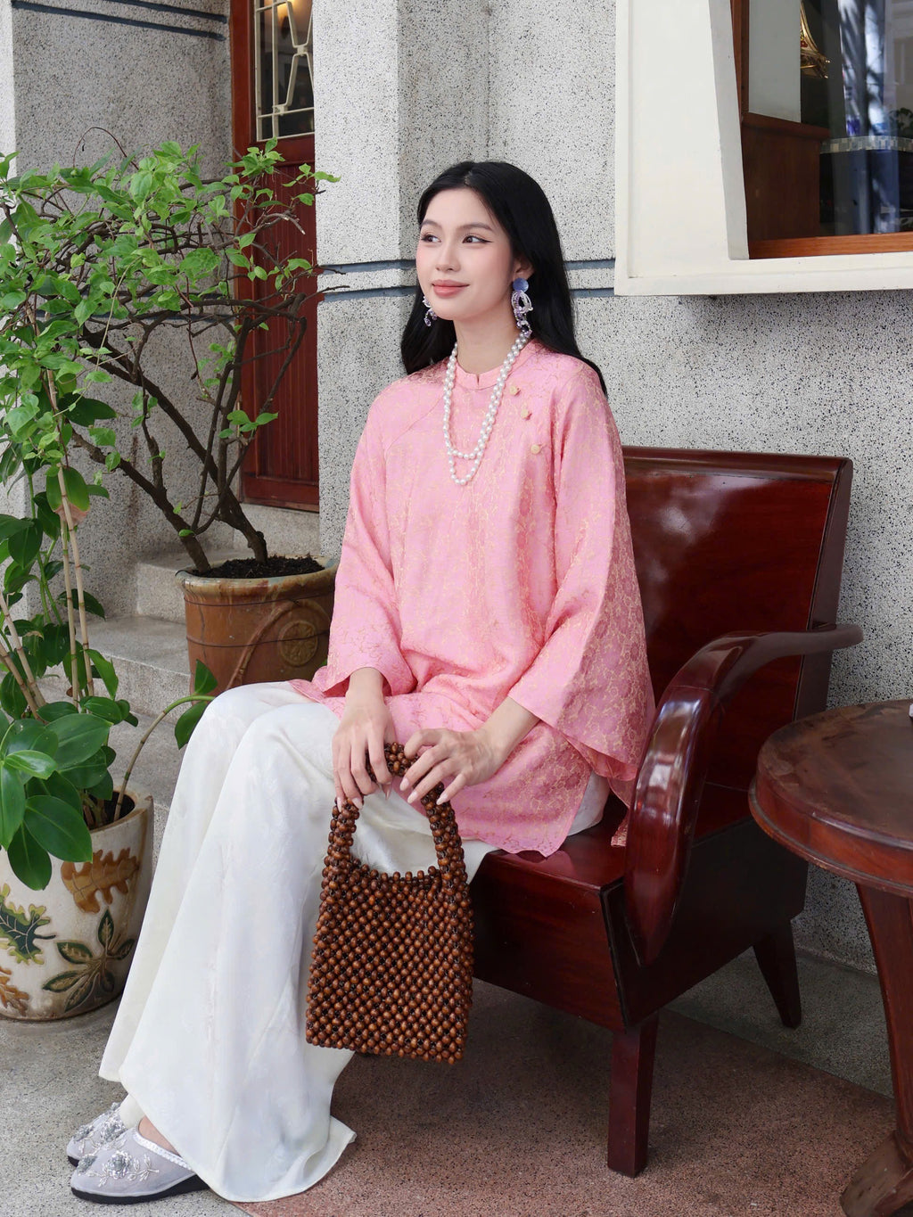 Vietnamese Ao Dai - Tra My - Mandarin-neck Top - Natural wormsilk in Golden Peach - styled presentation in pink by Garderobe