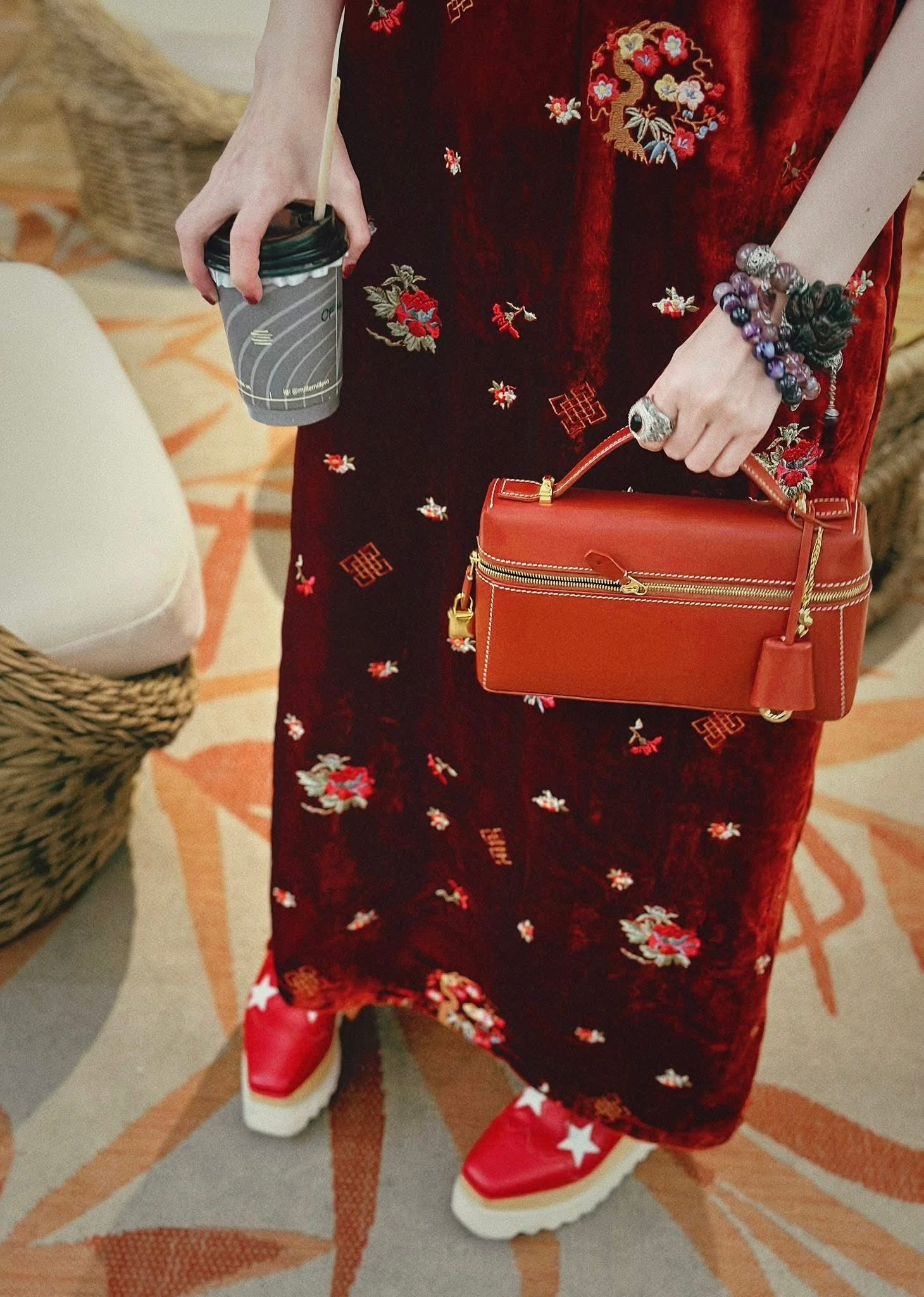 red velvet Vietnamese Dress | Elegant Fashion L'Orient Haus red velvet Vietnamese Dress | Elegant Fashion L'Orient Haus