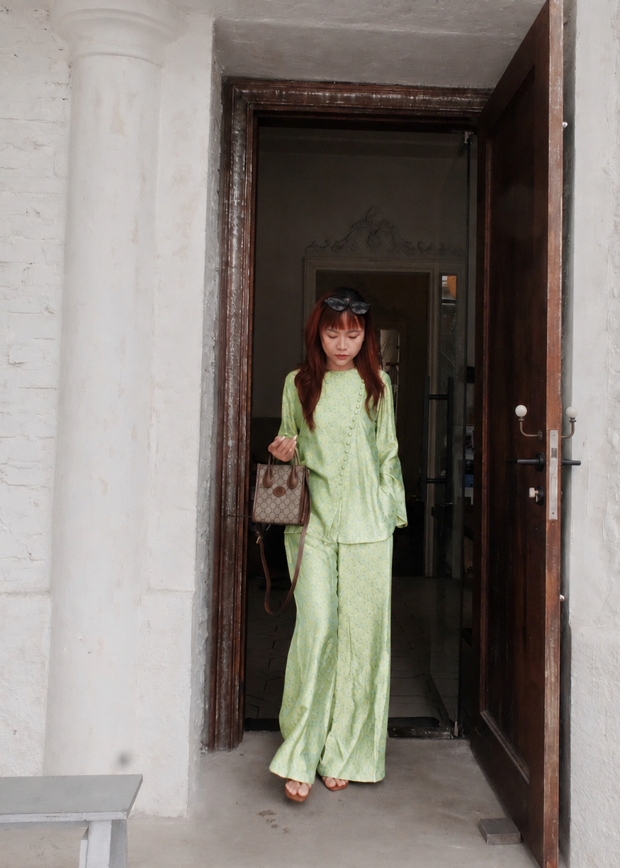 “Diagonal Grace” Ao-Ngan Set – Long-sleeve Wormsilk Ensemble in Celadon Luster