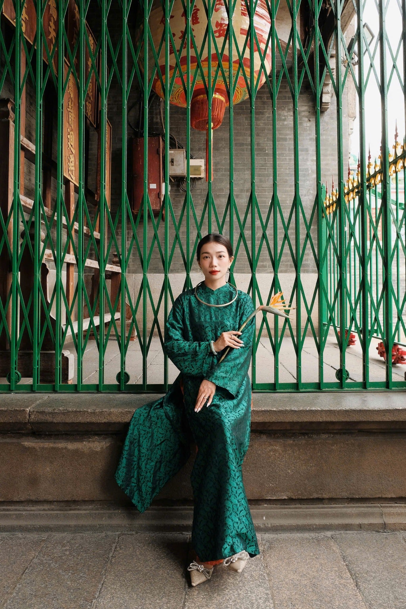 Vietnamese Ao Dai - Cong Vu Ao Dai set - Wormsilk in Dark Jade - styled presentation in brocade in green by Moc
