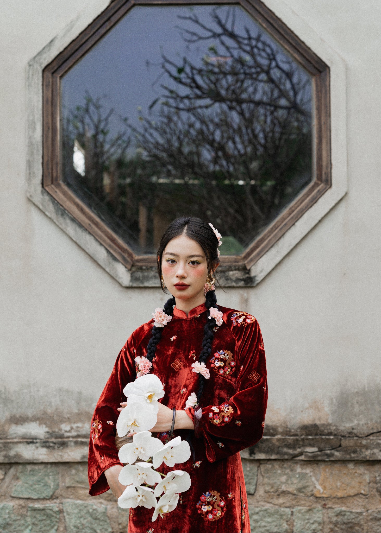 "Yen Hoa" Ao-dai Set – Embroidered on Velvet on Brick Crimson