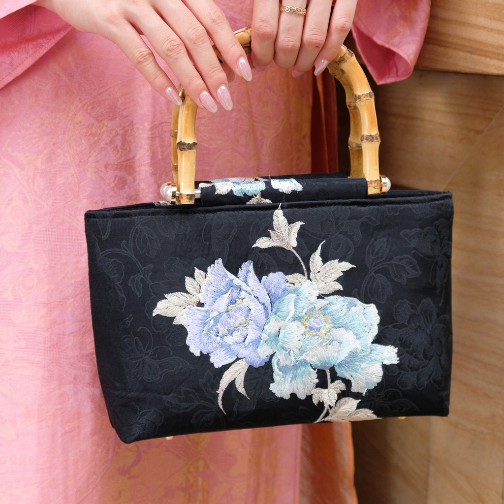 “Tú Trúc” – Silk Brocade Handbag with Bamboo Handle