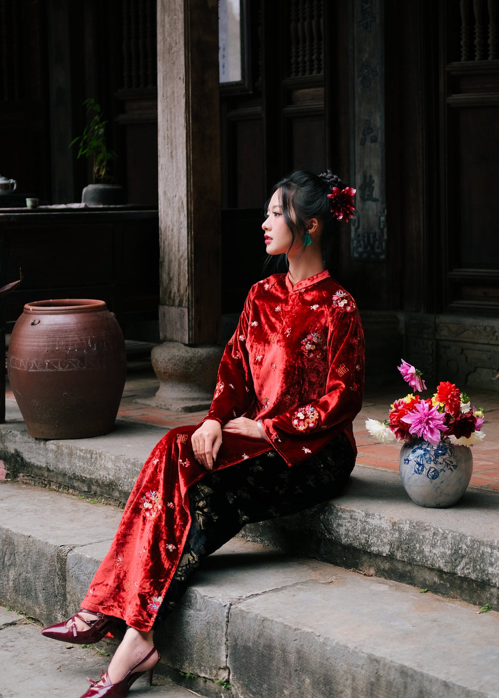 "Yen Hoa" Ao-dai Set – Embroidered on Velvet on Brick Crimson
