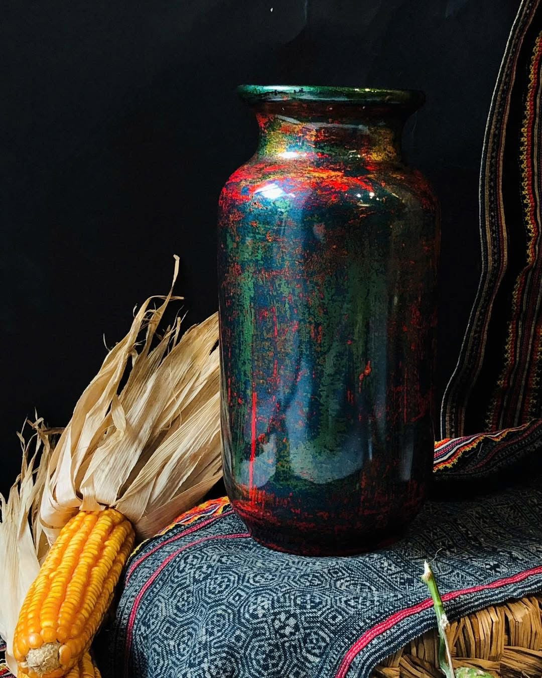 Vietnamese Lacquer - “Hồn Sắc Đông Dương” - Lacquer Vase - styled presentation in green by Bat-trang