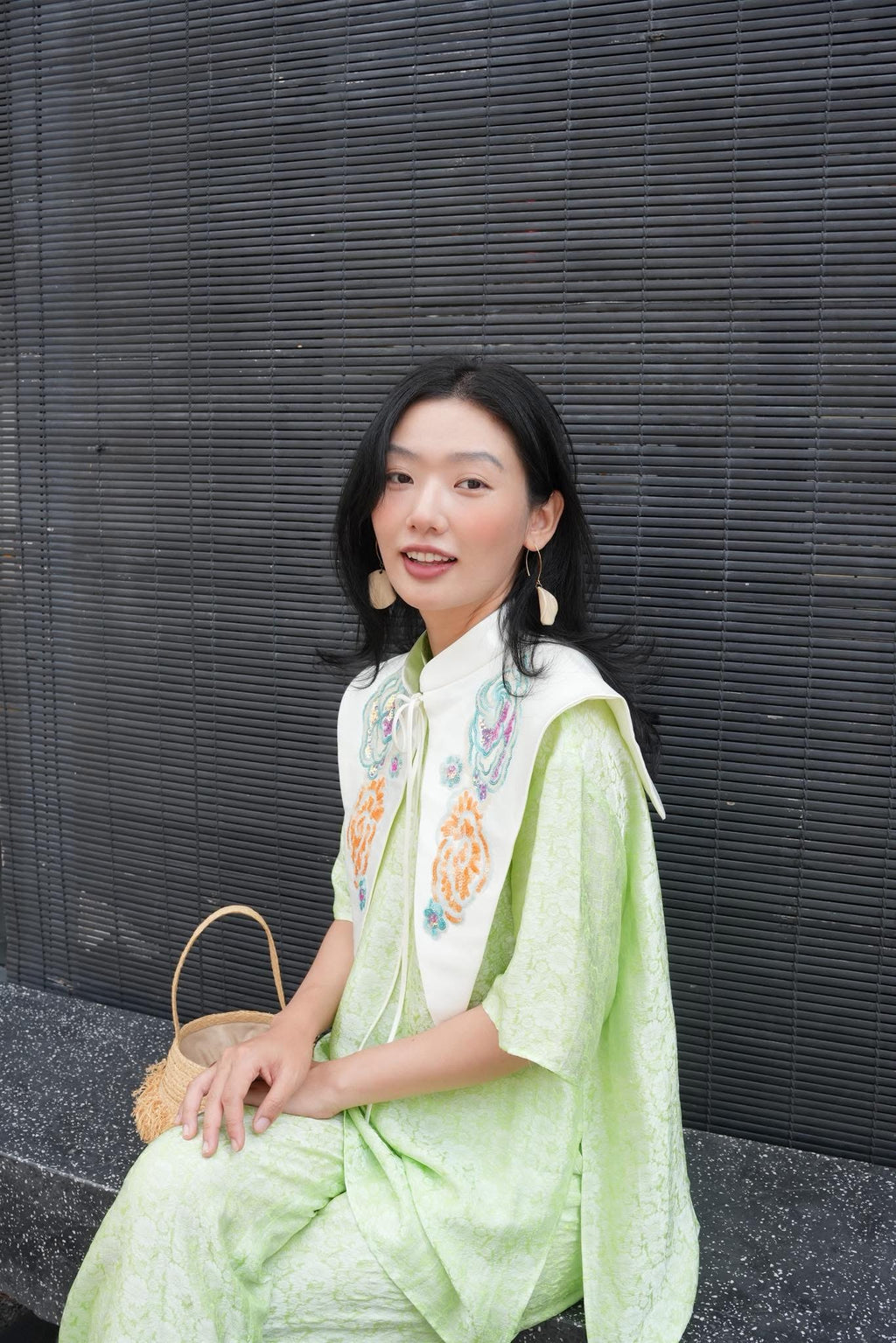 (Copy) (Copy) Luc Thuy Tien Set - Wormsilk Mandarin-neck Ensemble in Jade Green - front view by Hy Phuong